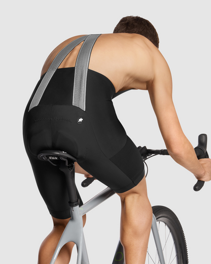 Kurze Trägerhose ASSOS TACTICA KIESKÄFER GRAVEL T5 Schwarz