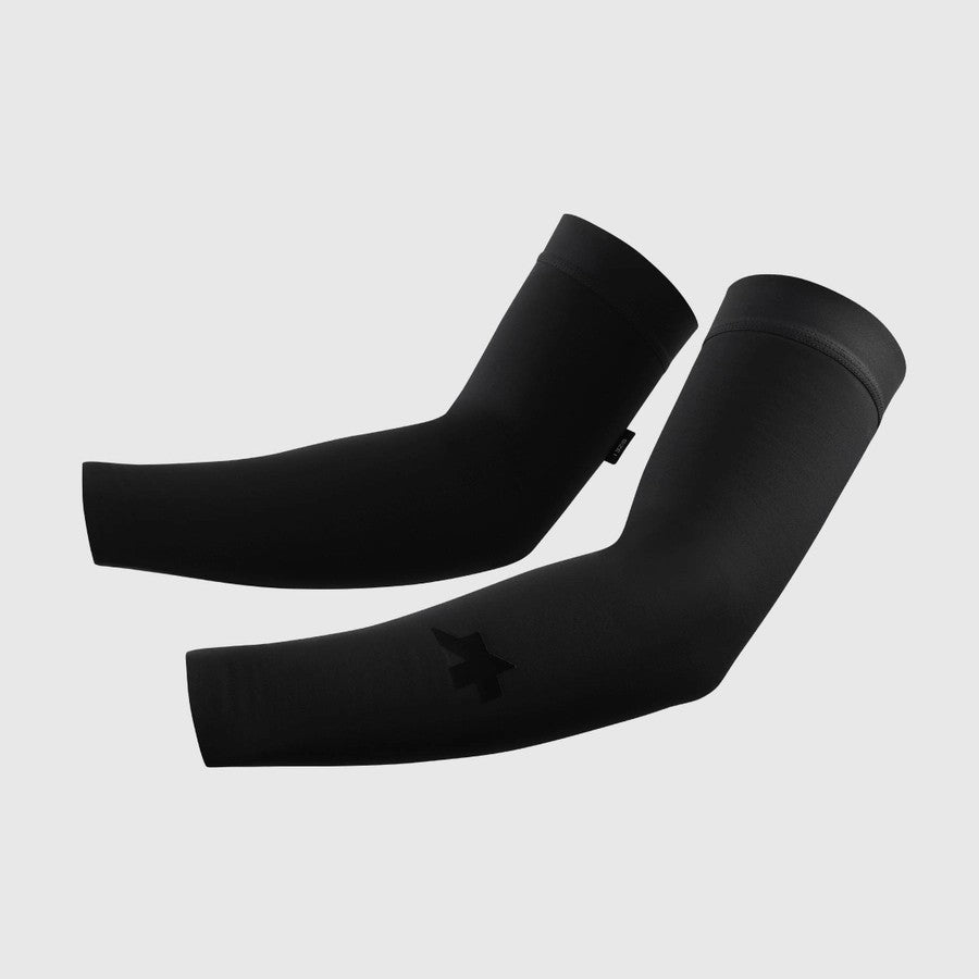 ASSOS R WINTER P1 Armlinge Schwarz