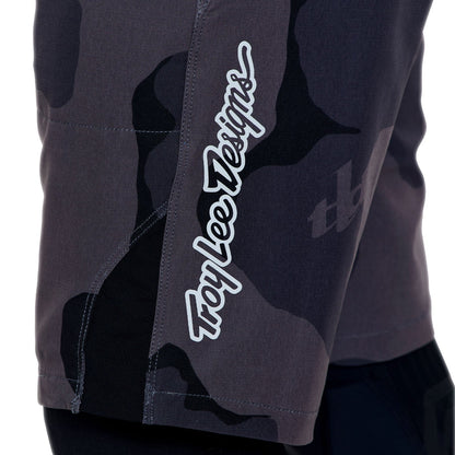 Short TROY LEE DESIGNS SKYLINE PRO FLOW CAMO Carbon mit Liner BN3TH