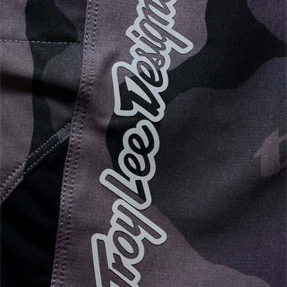 Short TROY LEE DESIGNS SKYLINE PRO FLOW CAMO Carbon mit Liner BN3TH