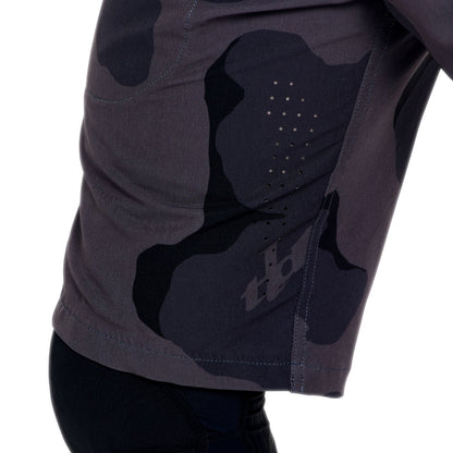 Short TROY LEE DESIGNS SKYLINE PRO FLOW CAMO Carbon mit Liner BN3TH
