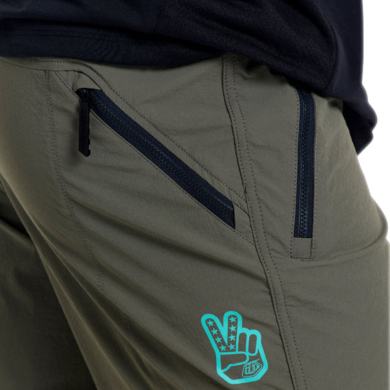 TROY LEE DESIGNS SKYLINE TRAIL Shorts mit Liner Mono Khaki