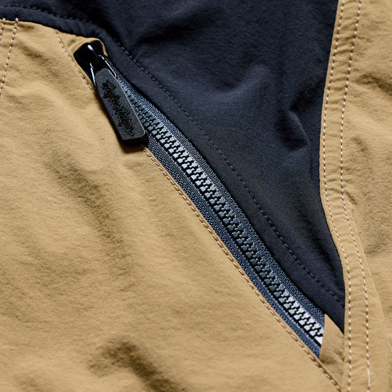 TROY LEE DESIGNS SKYLINE TRAIL Shorts mit Liner Mono Beige