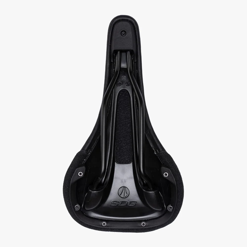 SDG BEL-AIR V3 MAX Sattel mit Lux-Alloy-Streben, weiß mit Ziernähten
