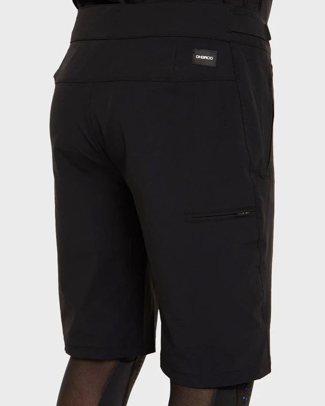 DHARCO TRAIL Shorts Schwarz