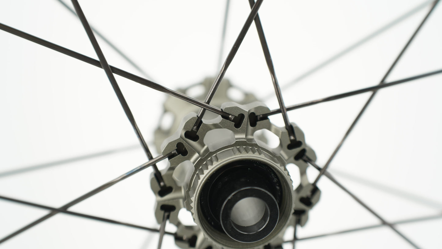 Laufradpaar SCOM AERO 50 Tubeless Ready (Center Lock)