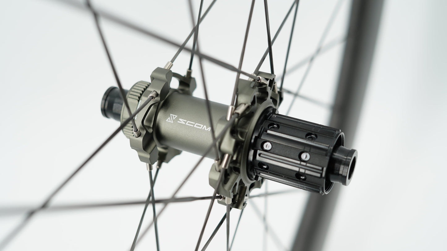 Laufradsatz SCOM ULTRA + Tubeless Ready (Center Lock)