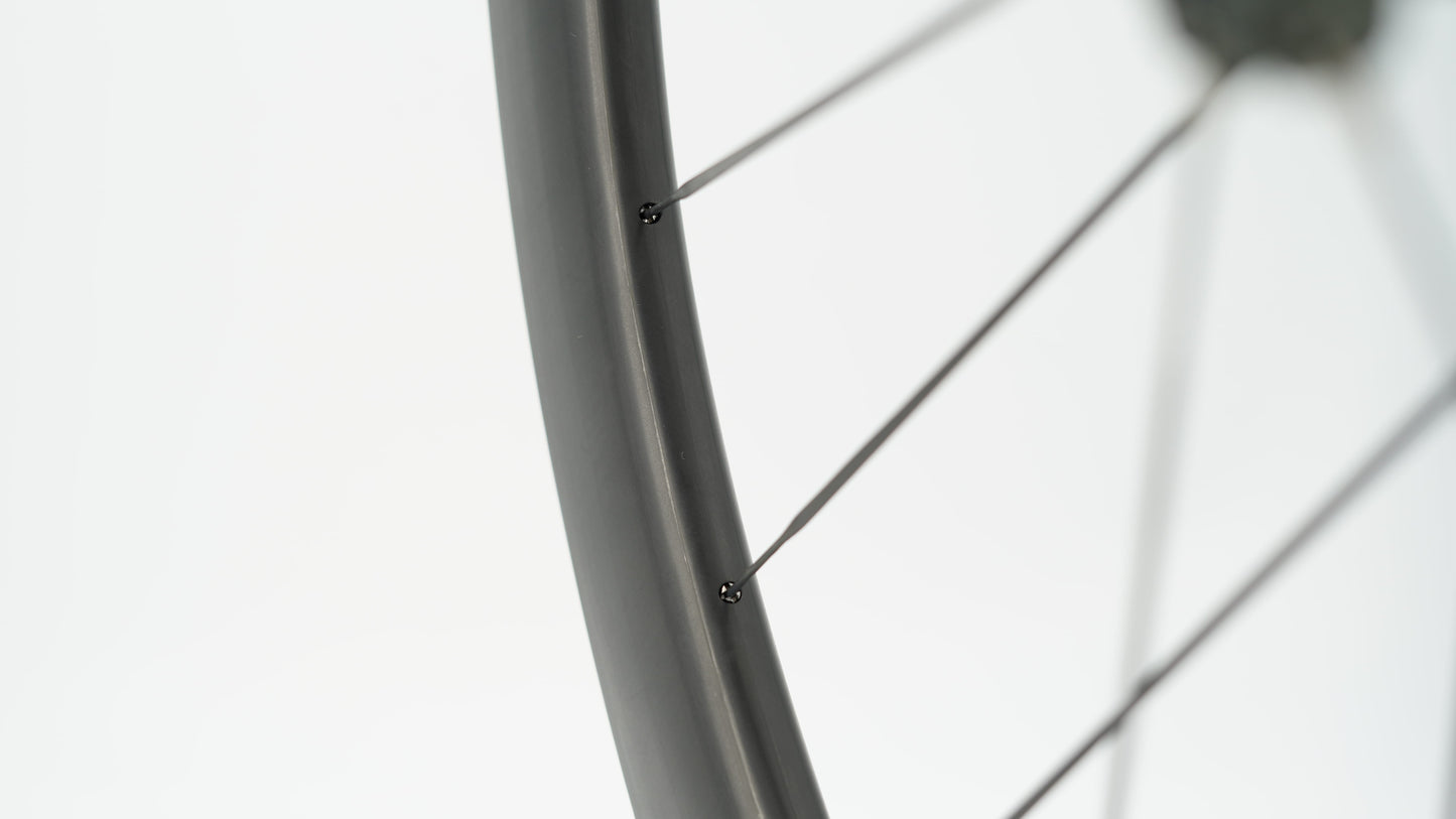 Laufradsatz SCOM ULTRA + Tubeless Ready (Center Lock)