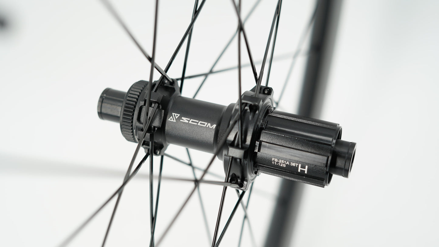 Paar SCOM CORSA 45 Tubeless Ready-Laufräder (Center Lock)