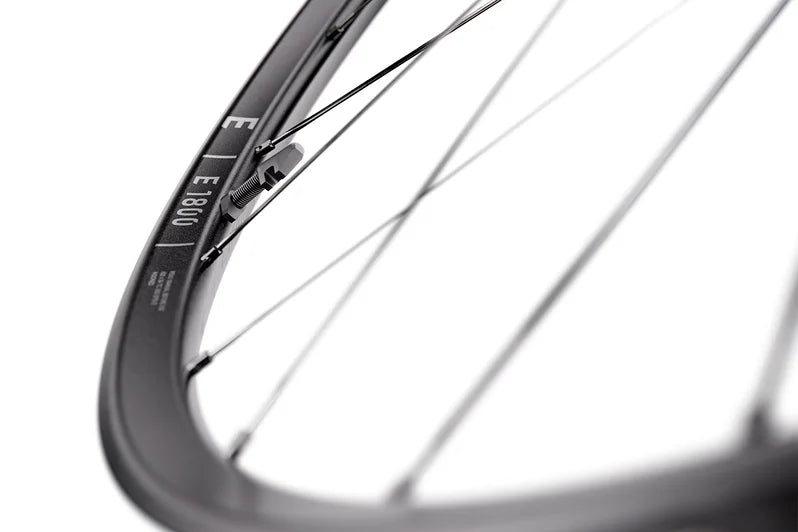 Vorderrad DT SWISS E 1800 SPLINE 20 DISC Tubeless Ready (Center Lock)