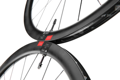 Vorderrad DT SWISS ARC 1100 DICUT 38 DISC Tubeless Ready (Center Lock)