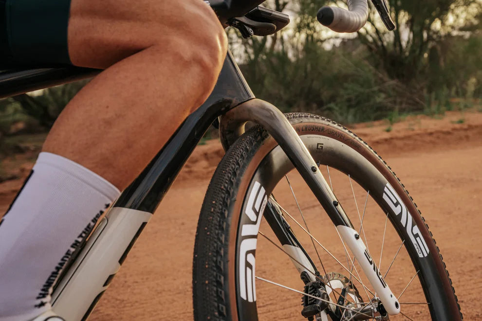 Paar ENVE G SES 4.5 Tubeless Ready (Center Lock) Laufräder Schwarz/Weiß