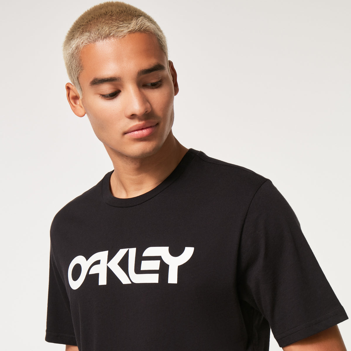 T-Shirt OAKLEY MARK II TEE 2.0 Schwarz/Weiß