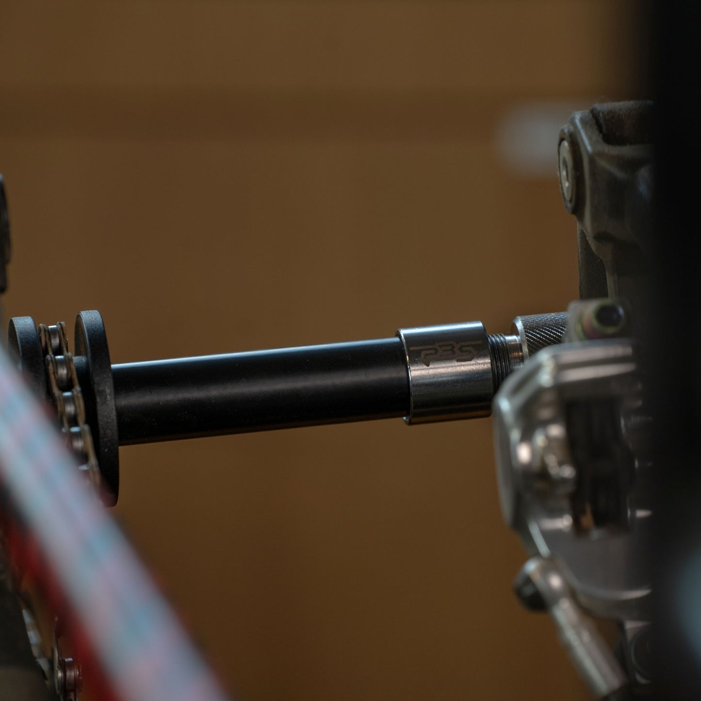 PBS TOOLS Kettenhalter für 12mm Achse 130 bis 150mm