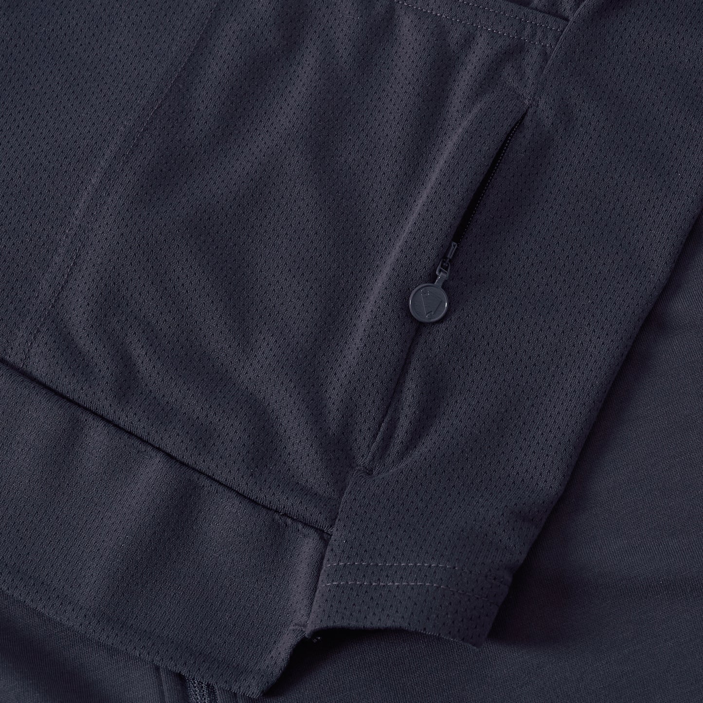 ENDURA LOOP ZIPPED Trikot Kurzarm Carbon Grau