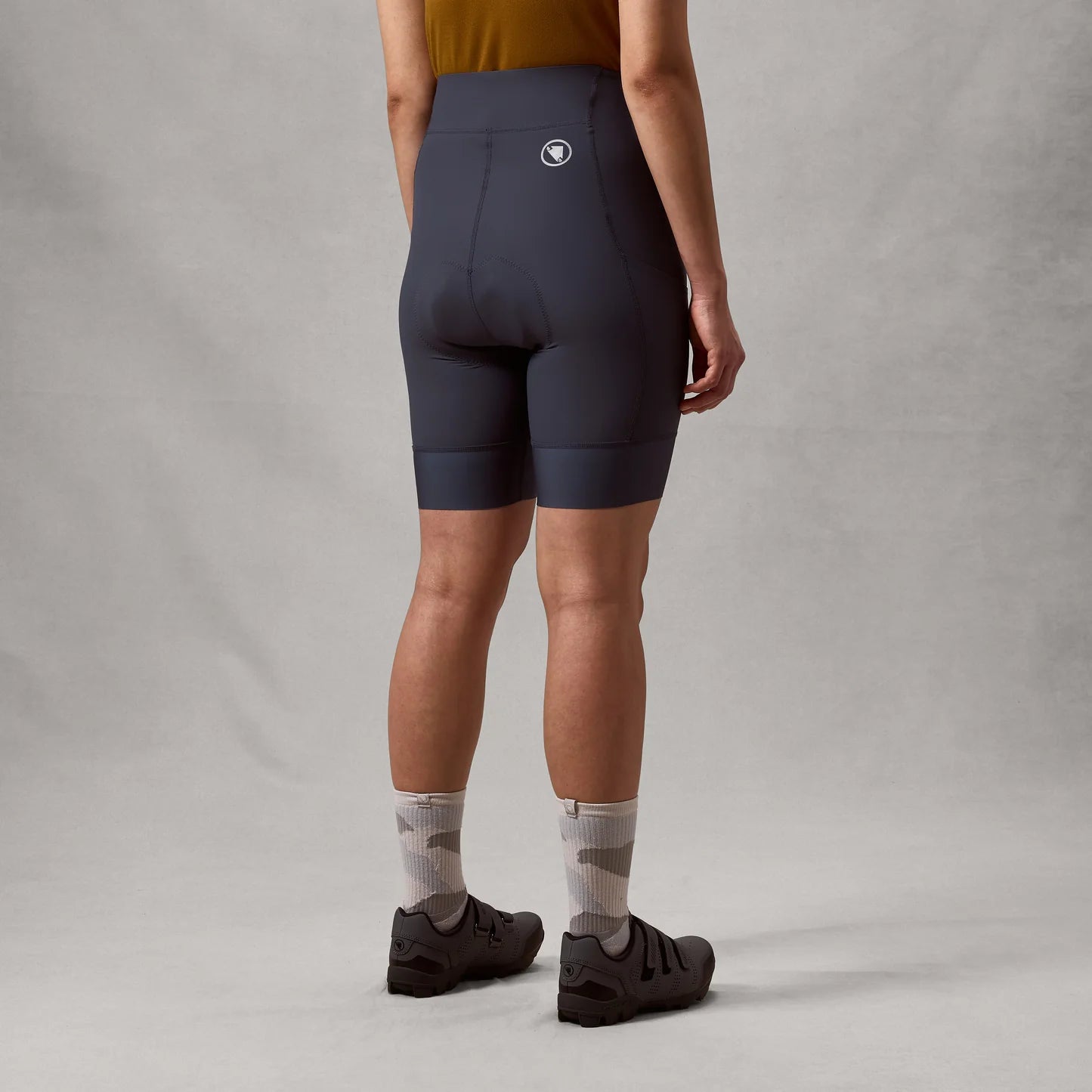 ENDURA LOOP WAIST Damen Kurzhosen Carbon Grs