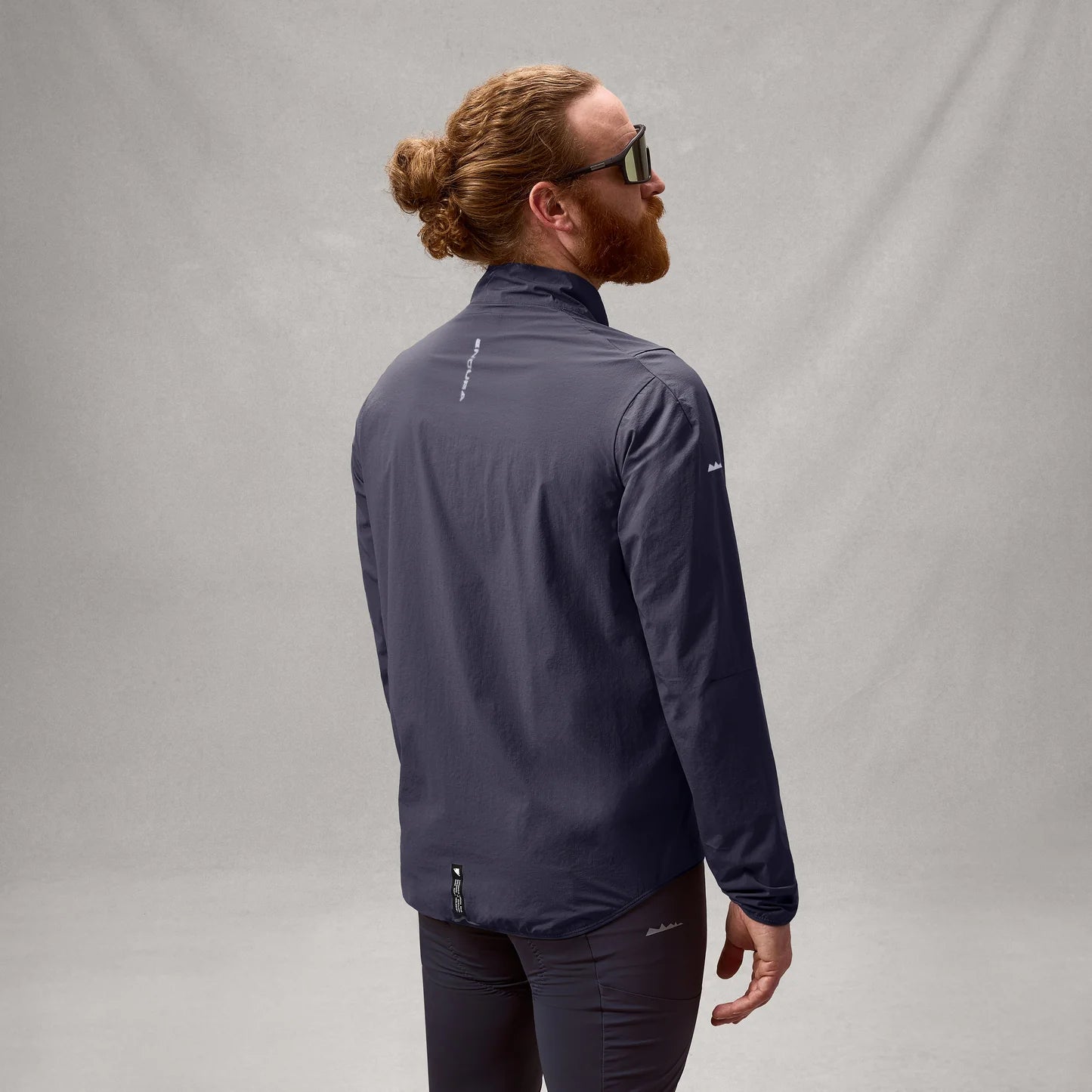 ENDURA ALLTRACK RIDE PACKABLE Carbon Jacket Grau