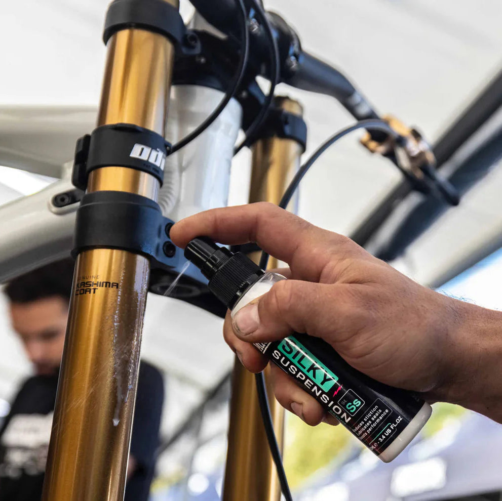 Suspensionsreiniger/-schmiermittel MUC-OFF SILKY SUSPENSION SERUM (100 ml)