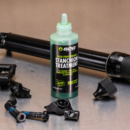 Reiniger/Schmiermittel für Federung SDG Stanchion Treatment (60ml)