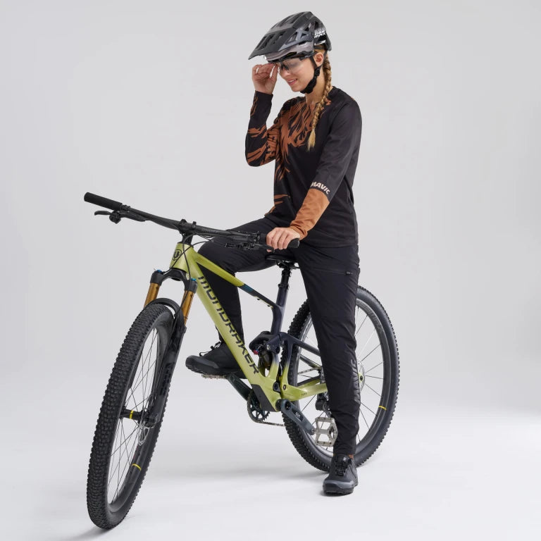 MAVIC DEEMAX ENDURO Trikot Langarm Frau Schwarz