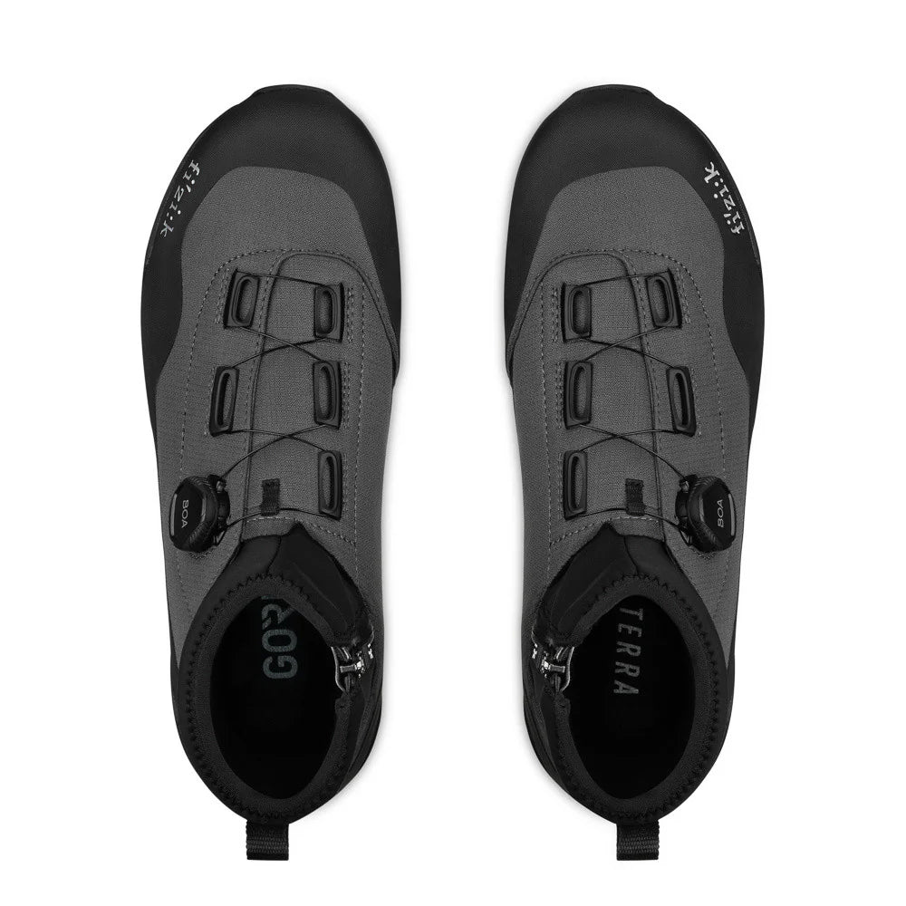 FIZIK HIVER TERRA NANUQ GTX FLAT Mountainbike-Schuhe Schwarz/Grau