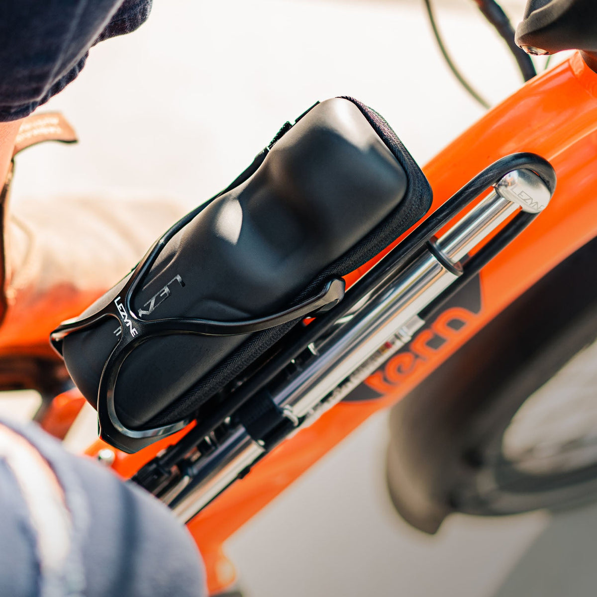 LEZYNE FLOW CADDY PRO Werkzeugflasche Schwarz