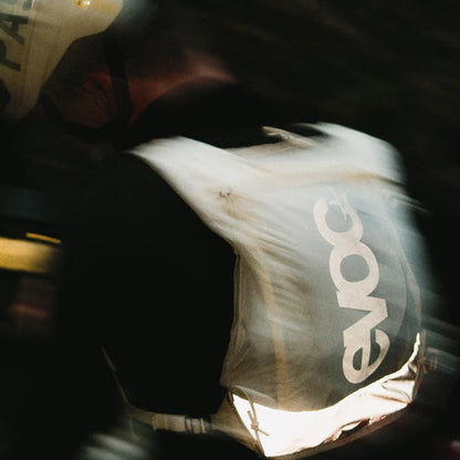 EVOC HYDRO PRO Ultra Trinkrucksack 1,5 L Sand