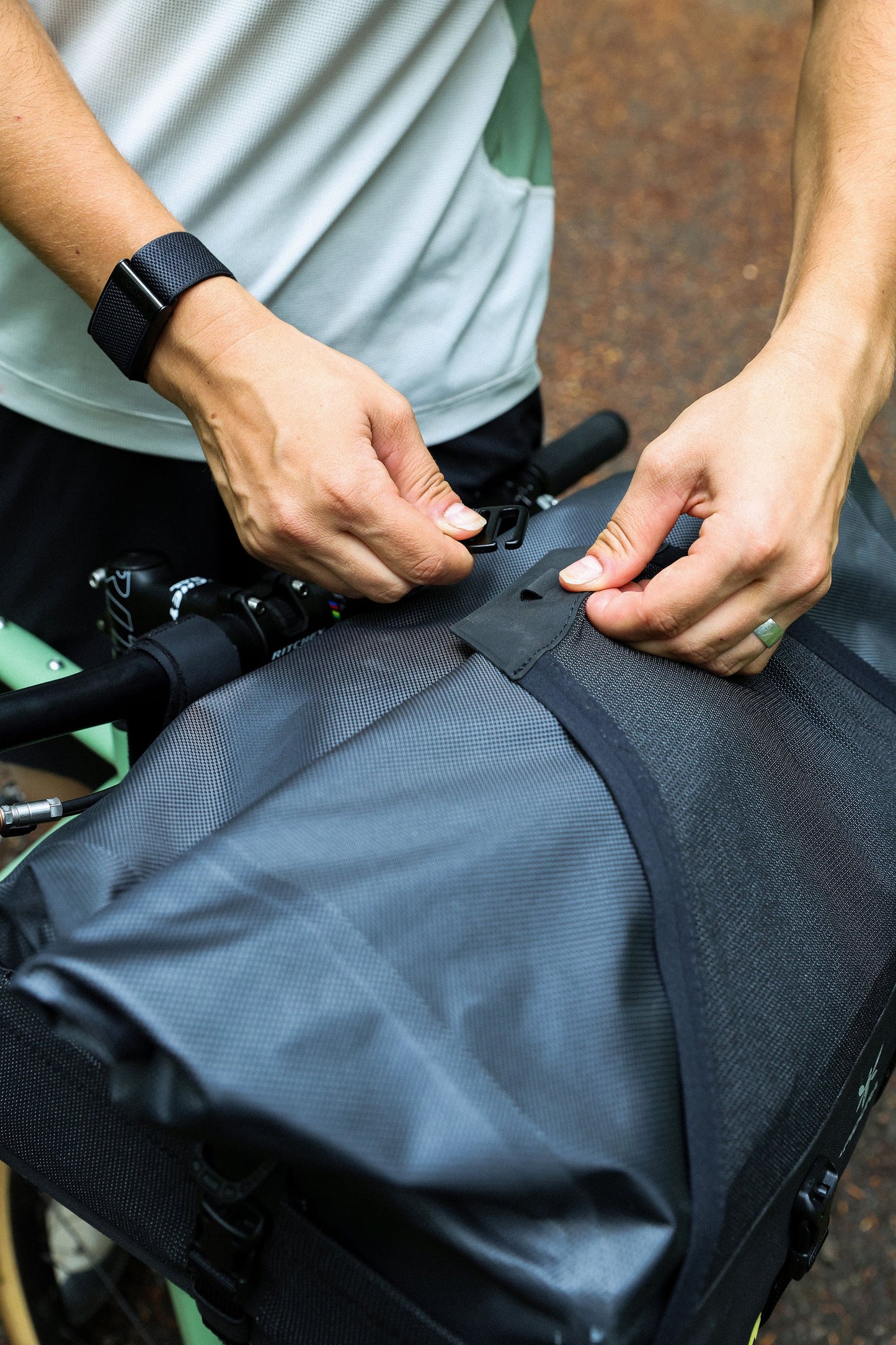 APIDURA EXPEDITION FRONT RACK PACK 20 L Lenkertasche Schwarz
