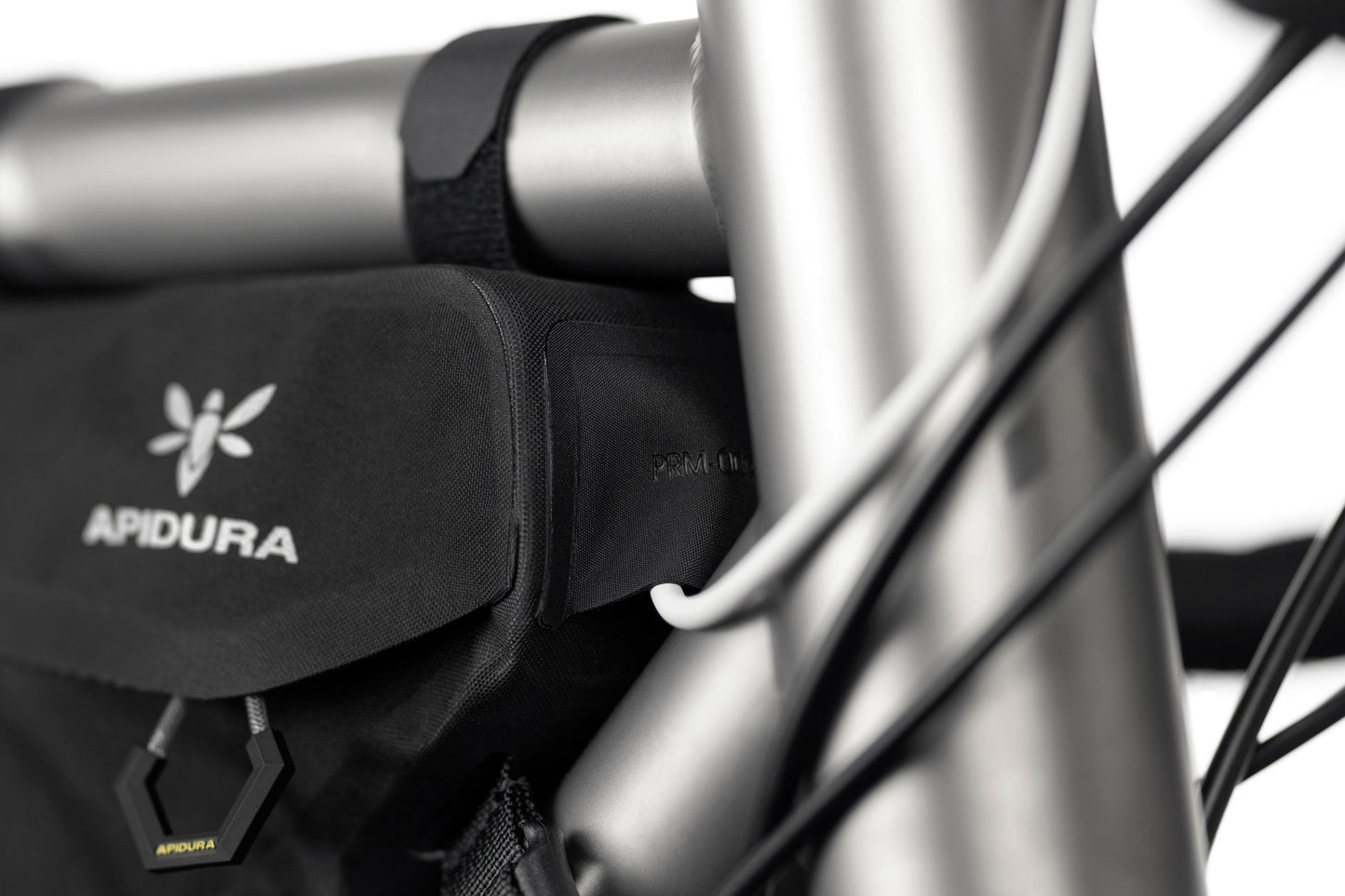 Rahmentasche APIDURA RACING FRAME PACK 4 L Schwarz