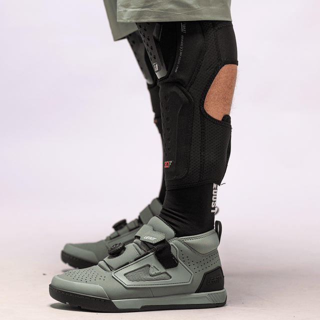 LEATT 6.0 EVO EXT Knieschützer Schwarz