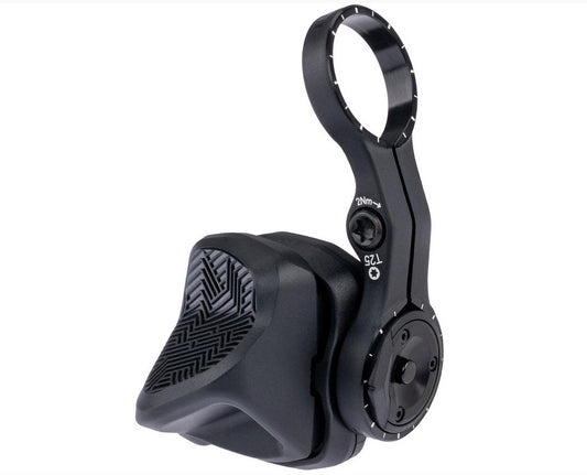 Linker D1 SRAM AXS POD / ROCKSHOX AXS Controller — Ansicht des linken Controllers mit Discrete-Schelle, Art.-Nr. 00.3018.404.005