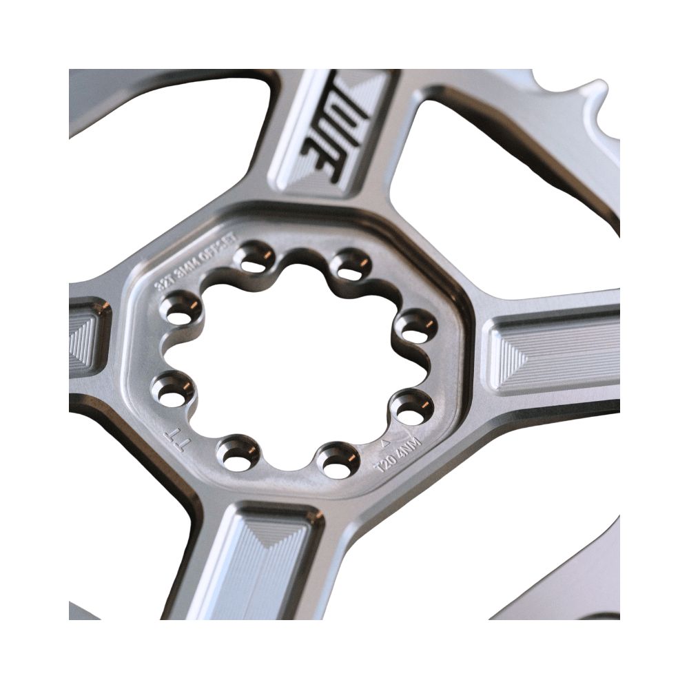 Plateau TITLE CR1 10/11/12V REGULAR DM 8 Vis Chrome