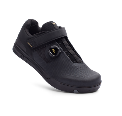 CRANKBROTHERS MALLET BOA CLIP MTB-Schuhe in Schwarz/Gold — Dreiviertelansicht