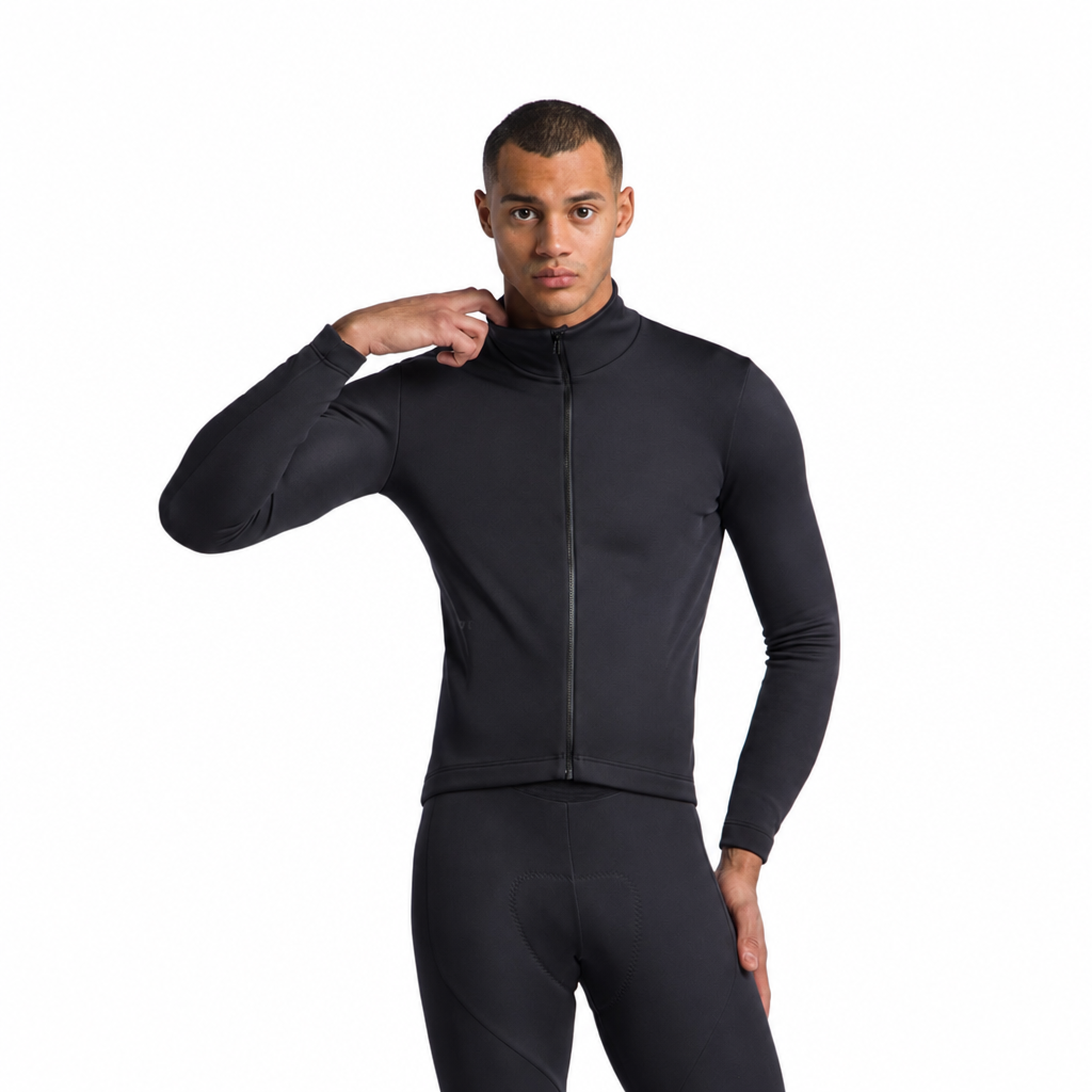 SPORTFUL CLASSIC 2 Jacke in Schwarz, Vorderansicht vor weißem Hintergrund