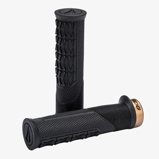Grips SDG OPEN CORE THRICE 136 mm Schwarz/Kashima