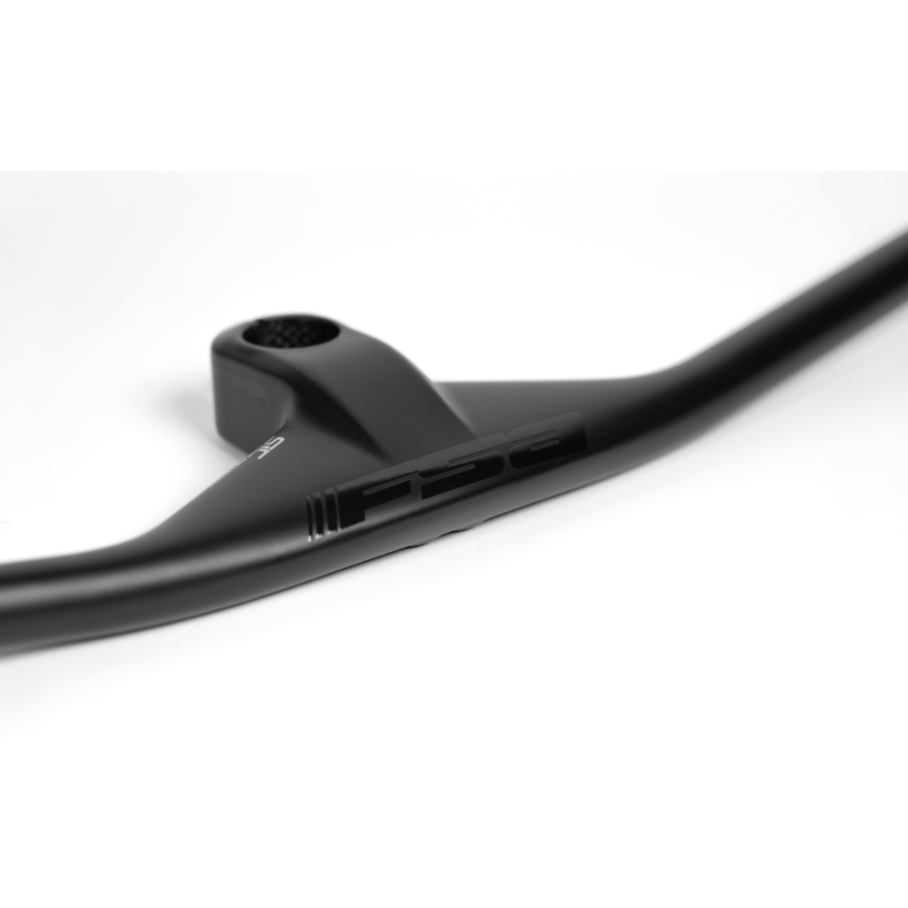 Integrierter Kleiderbügel FSA NS SIC Carbon Flat 60mm x 760mm Carbon