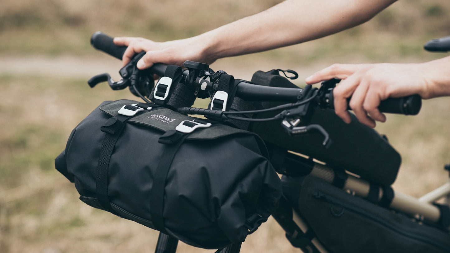 BROOKS SCAPE ROLL Lenkertasche Schwarz
