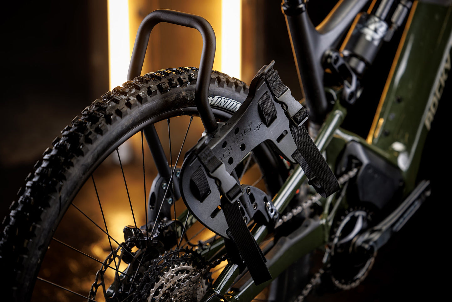 Zusätzliche Halterung für AEROE Spider Hinterradgepäckträger