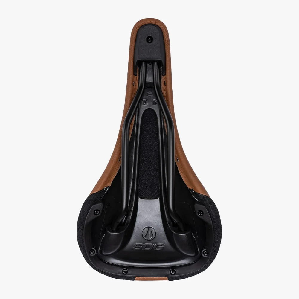 SDG BEL-AIR V3 Sattel mit Lux-Alloy-Streben und Lederbezug