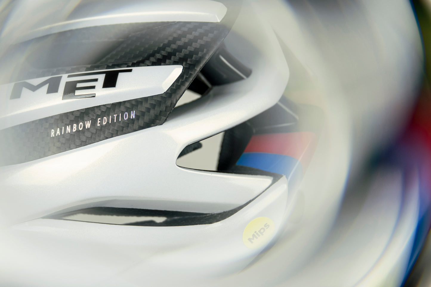 Helm MET TRENTA 3K CARBON LIMITED WORD CHAMPION 2026 Weiß