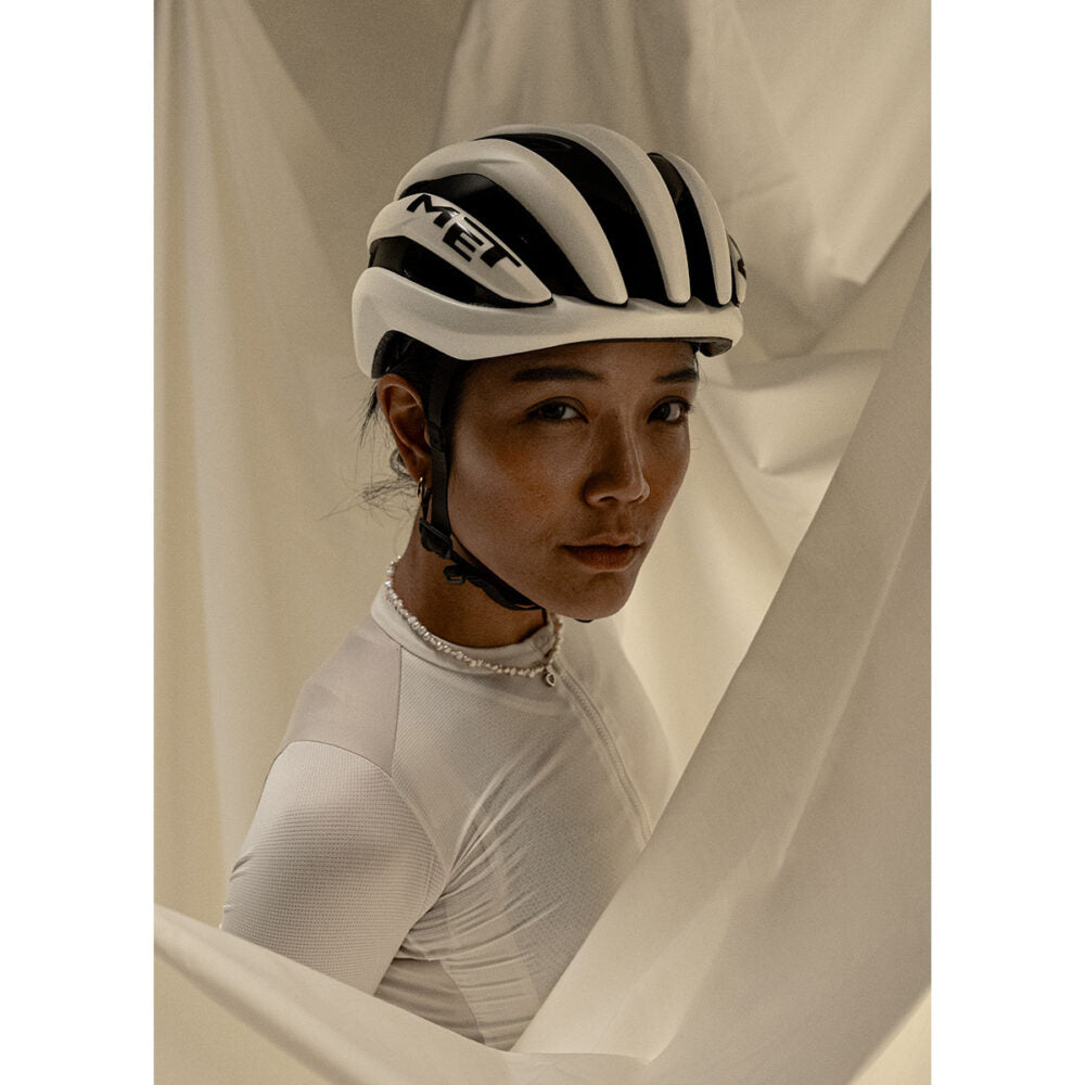 Straßenhelm MET TRENTA MIPS WAX Matt White