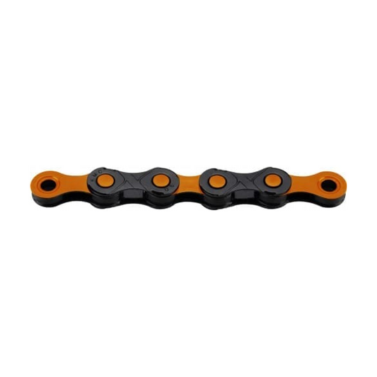 KMC 12-fach-Kette DLC12 Schwarz/Orange — Produktfoto auf weißem Hintergrund