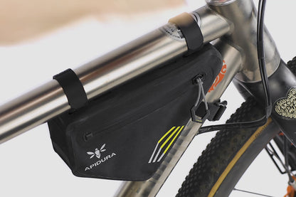 Rahmentasche APIDURA RACING FRAME PACK 2.4 L Schwarz