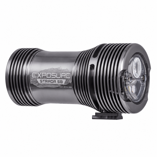 EXPOSURE LIGHTS STRADA MK13 SB AKTIV Gun Metal Black Frontlicht — Produktansicht auf weißem Hintergrund