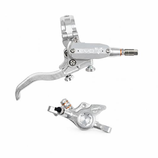 HOPE TECH 4 EVO X2 PM Bremse in Silber/Silber — Bremshebel und Bremssattel auf weißem Hintergrund