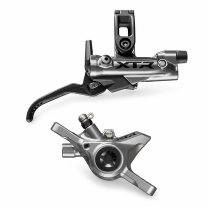 SHIMANO XTR M9220/9200 XC/Trail 2-Kolben-Bremse — Bremshebel und Bremssattel auf weißem Hintergrund