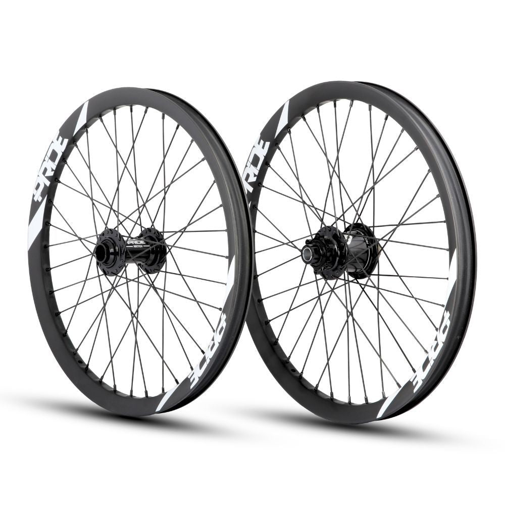 PRIDE Wave Gloss White Matrix Laufradsatz 20" (406 mm), 20/15-mm-Achsen, Schwarz
