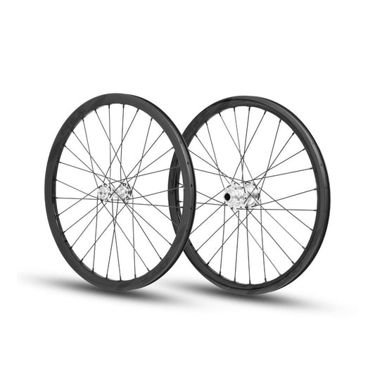 Laufradsatz PRIDE 20" (451mm) Karbon Wave Gloss Black Disc Pride Control Achsen 10/15mm Polish