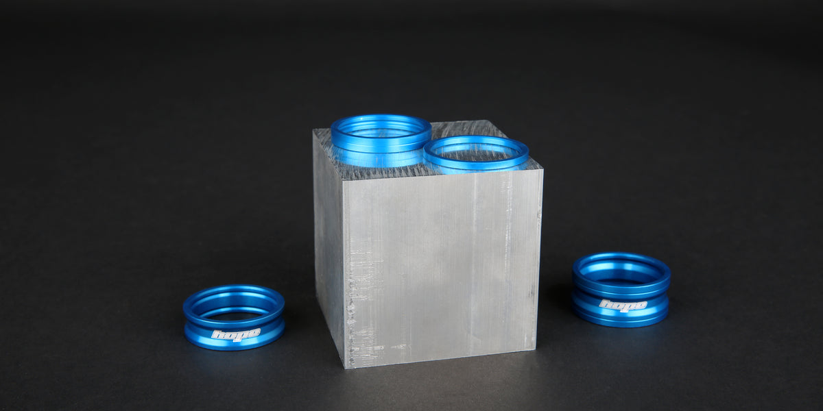 HOPE Space Doctor Steuersatz-Spacer 1"1/8 Blau