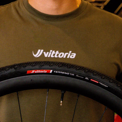 Reifen VITTORIA TERRENO T10 HARDPACK 700x32c CX Endurance Tubeless Ready Schwarz